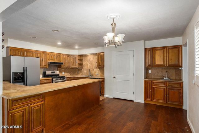 7340 N 7th Avenue, Phoenix, AZ 85021