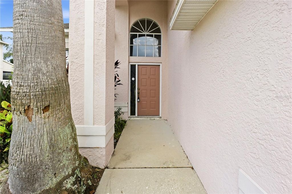 Image 16 of property listing at 4951 AUGUSTA AVENUE, Oldsmar, FL 34677
