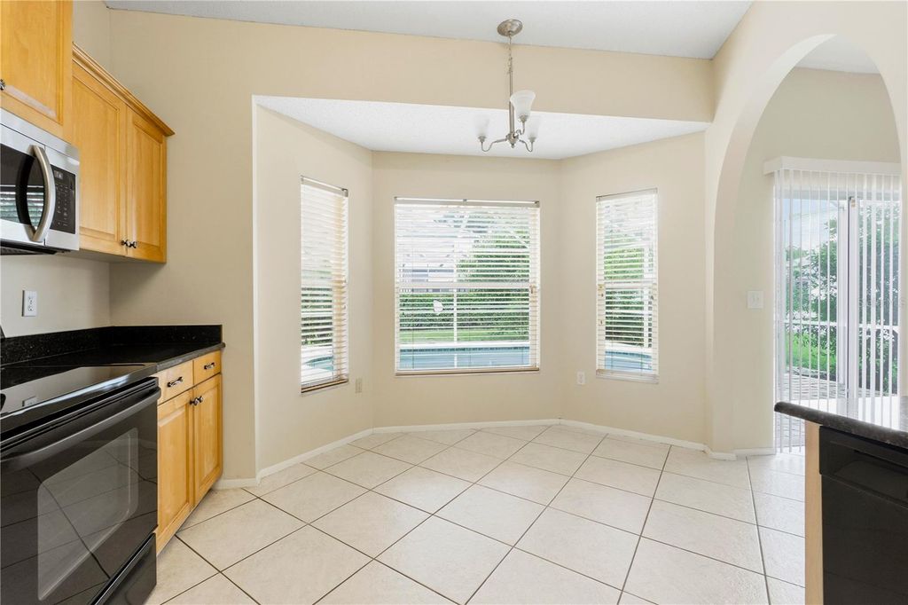Image 28 of property listing at 4951 AUGUSTA AVENUE, Oldsmar, FL 34677