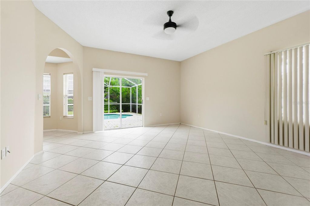 Image 32 of property listing at 4951 AUGUSTA AVENUE, Oldsmar, FL 34677