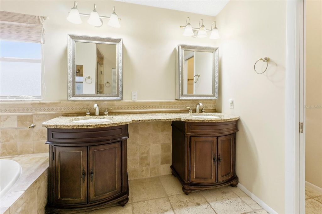 Image 46 of property listing at 4951 AUGUSTA AVENUE, Oldsmar, FL 34677