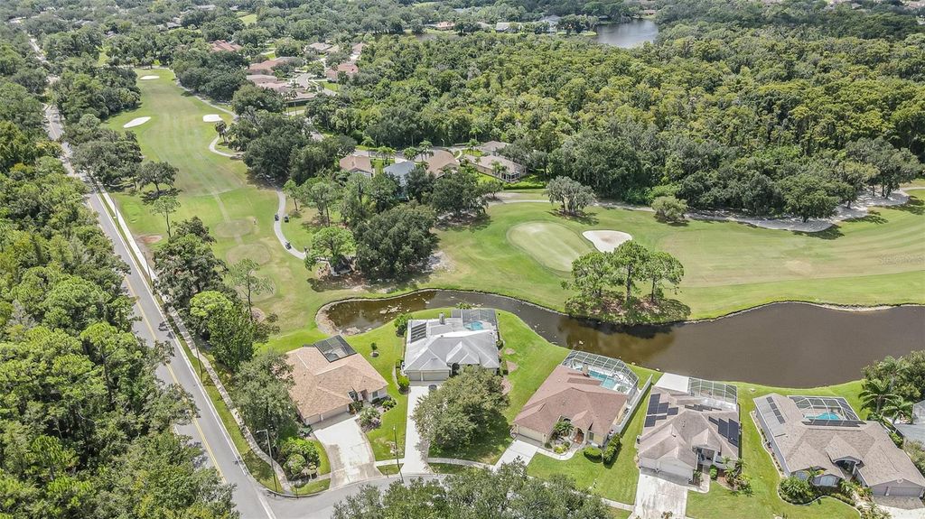 Image 10 of property listing at 4951 AUGUSTA AVENUE, Oldsmar, FL 34677