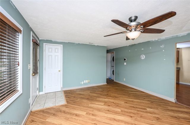 1922 Edgewood Drive, Twinsburg, OH 44087