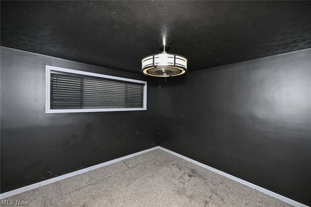 1922 Edgewood Drive, Twinsburg, OH 44087