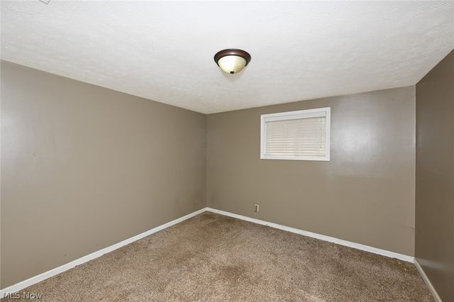 1922 Edgewood Drive, Twinsburg, OH 44087