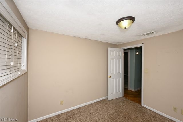 1922 Edgewood Drive, Twinsburg, OH 44087