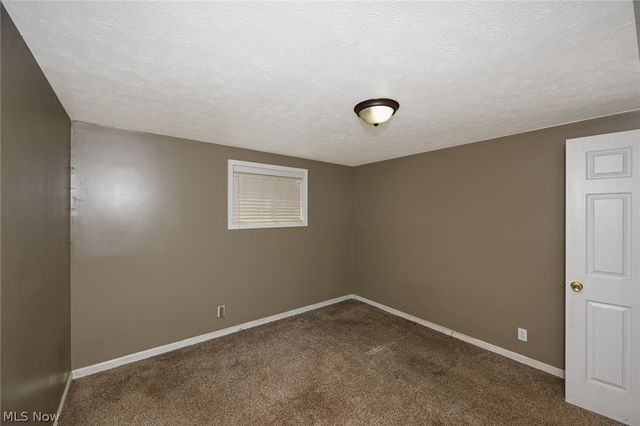 1922 Edgewood Drive, Twinsburg, OH 44087