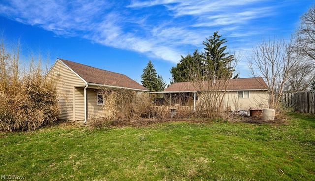 1922 Edgewood Drive, Twinsburg, OH 44087