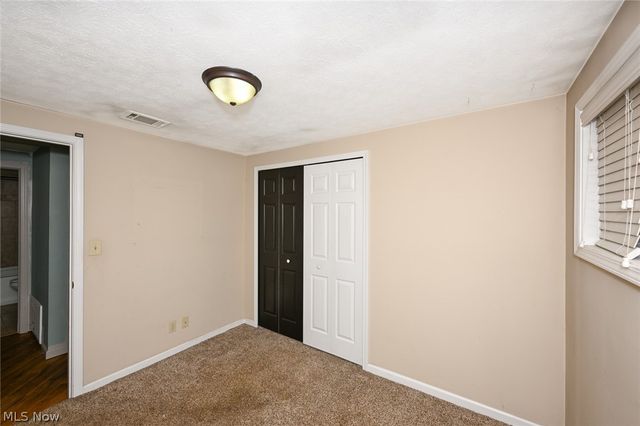 1922 Edgewood Drive, Twinsburg, OH 44087