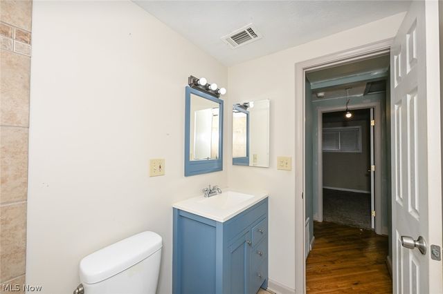 1922 Edgewood Drive, Twinsburg, OH 44087