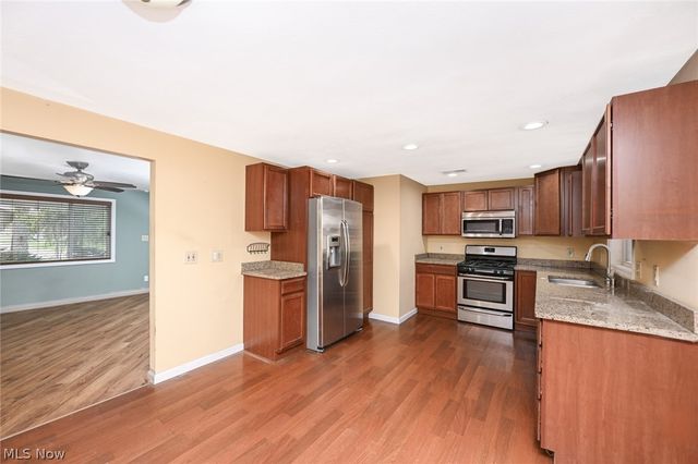 1922 Edgewood Drive, Twinsburg, OH 44087