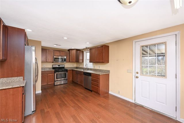 1922 Edgewood Drive, Twinsburg, OH 44087