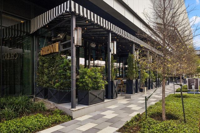 1711 Allen Parkway 2106, Houston, TX 77019
