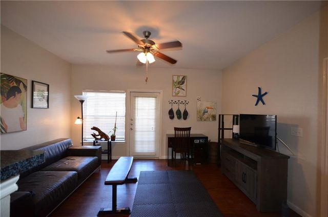 2320 Gracy Farms LN 916, Austin, TX 78758