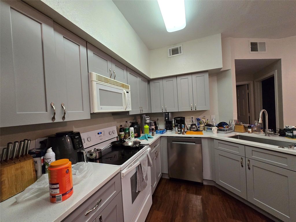 2320 Gracy Farms LN 916, Austin, TX 78758