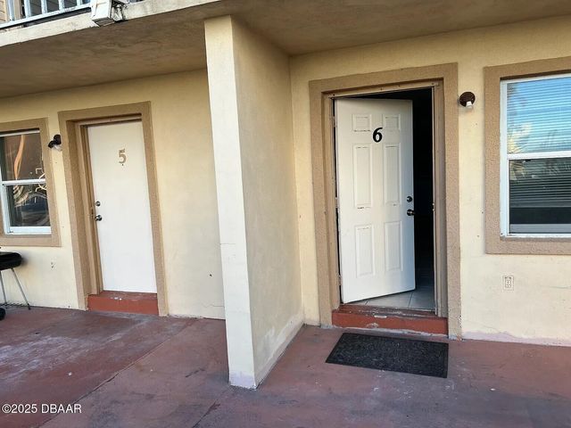 3760 S Atlantic Ave Apt 5, Daytona Beach, FL 32118