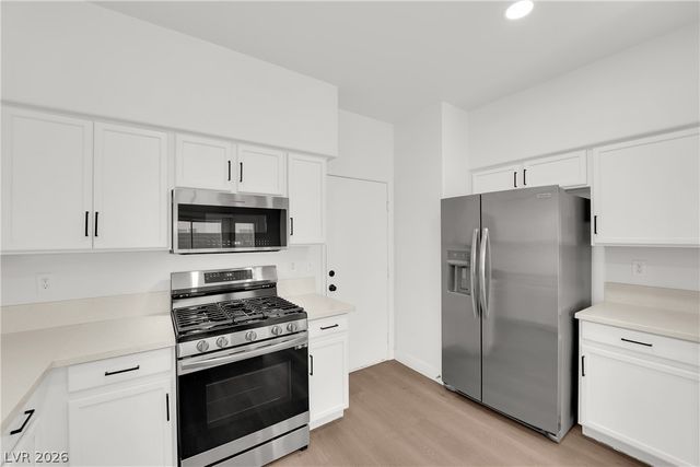 8821 Winter Sky Avenue, Las Vegas, NV 89148