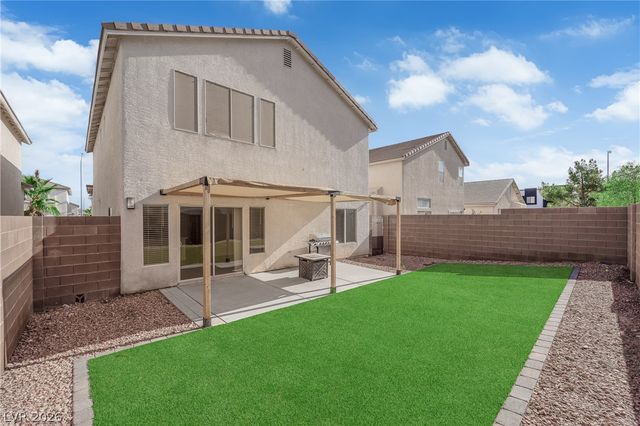 8821 Winter Sky Avenue, Las Vegas, NV 89148