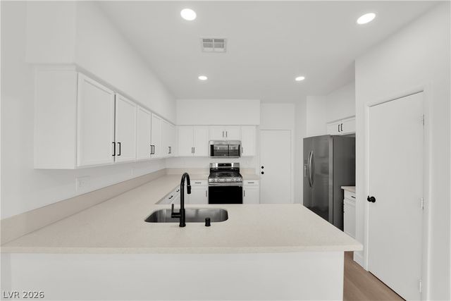 8821 Winter Sky Avenue, Las Vegas, NV 89148