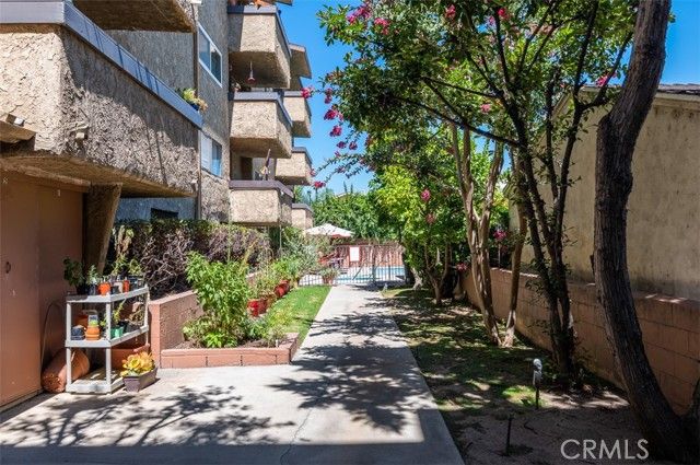 320 E Stocker Street 318, Glendale, CA 91207