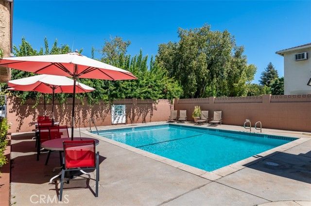 320 E Stocker Street 318, Glendale, CA 91207