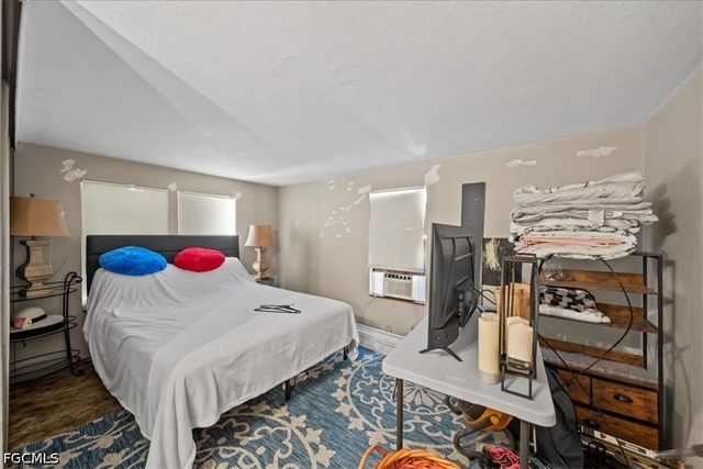 8366 Marx DR, North Fort Myers, FL 33917