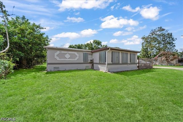 8366 Marx DR, North Fort Myers, FL 33917
