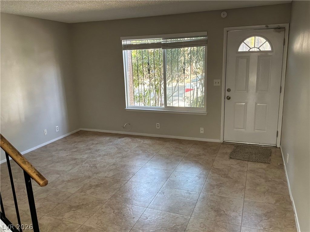 4195 Mississippi Avenue, Las Vegas, NV 89103 — photo 2