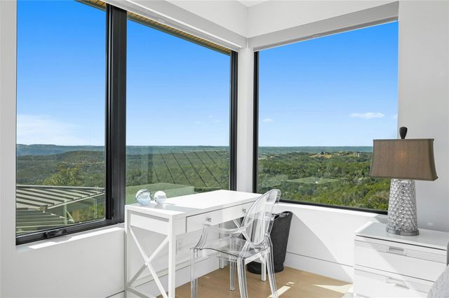 8209 Two Coves DR, Austin, TX 78730