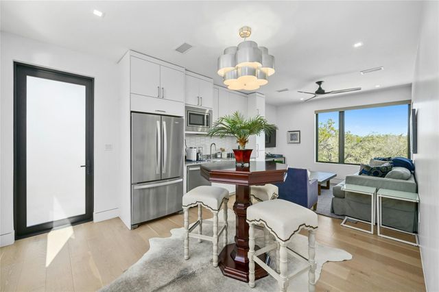 8209 Two Coves DR, Austin, TX 78730