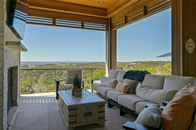 8209 Two Coves DR, Austin, TX 78730