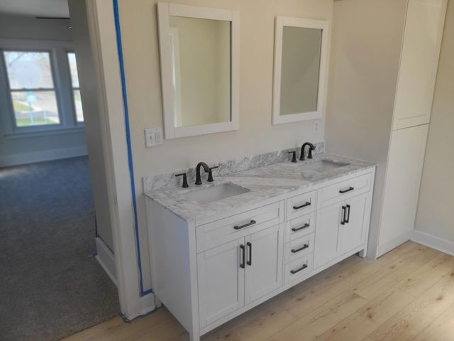 336 N Riverview, Kalamazoo, MI 49004