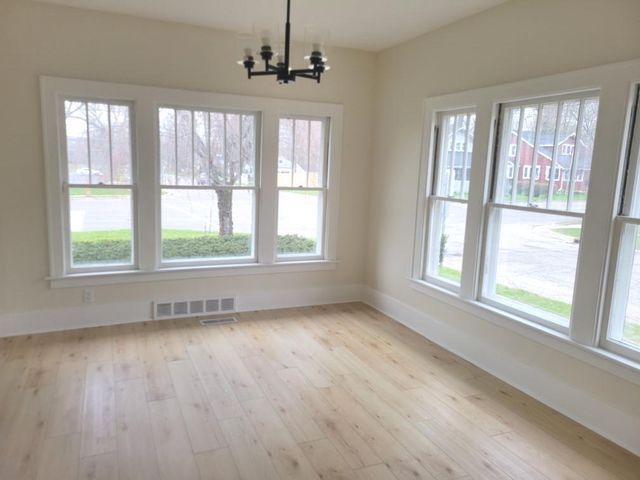 336 N Riverview, Kalamazoo, MI 49004