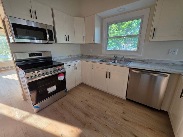 336 N Riverview, Kalamazoo, MI 49004