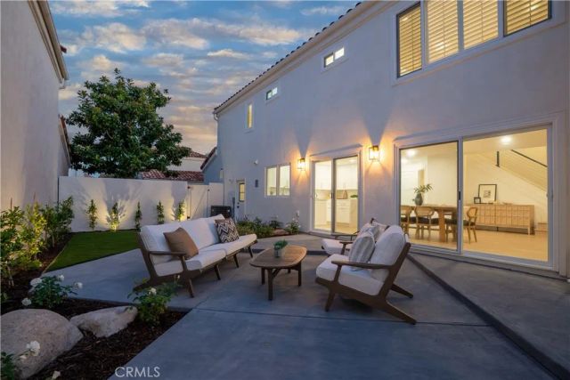 78 Pelican Court, Newport Beach, CA 92660