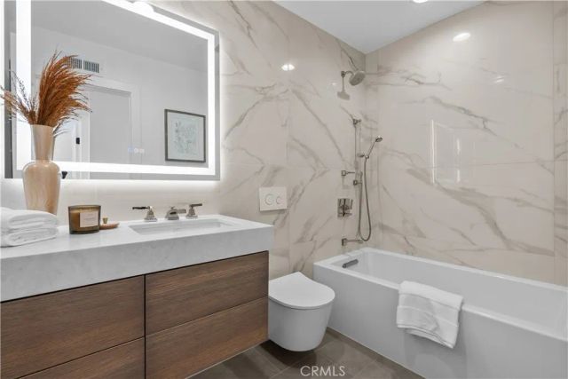 78 Pelican Court, Newport Beach, CA 92660