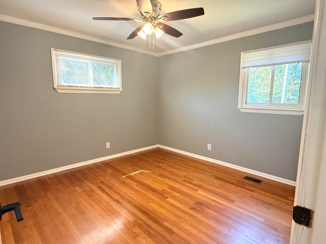 43 Lynngrove Drive, Rossville, GA 30741