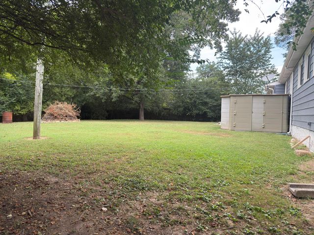 43 Lynngrove Drive, Rossville, GA 30741