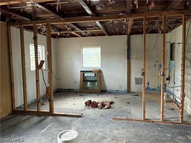 315 Buena Vista BLVD, Fort Myers, FL 33905