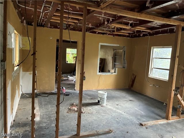 315 Buena Vista BLVD, Fort Myers, FL 33905