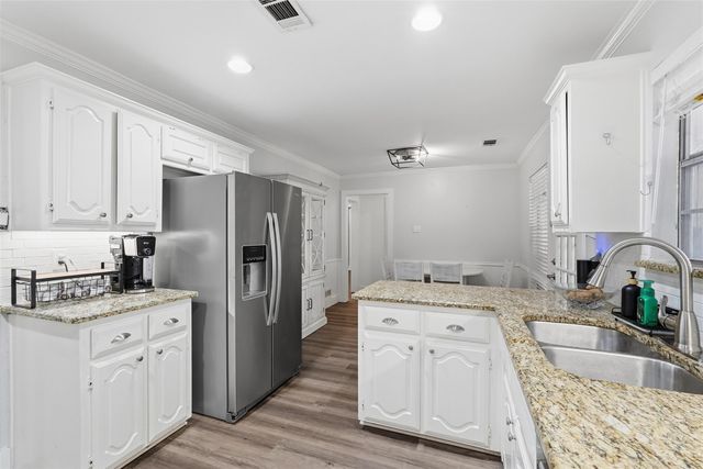 3317 Canterbury Drive, Plano, TX 75075