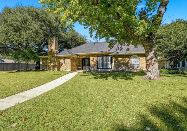 3317 Canterbury Drive, Plano, TX 75075