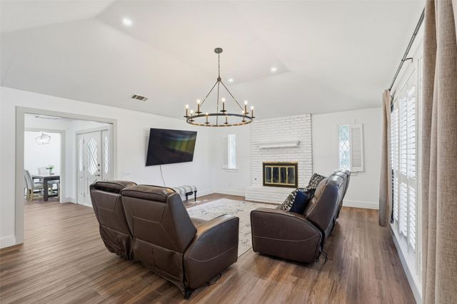 3317 Canterbury Drive, Plano, TX 75075