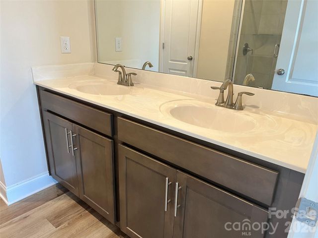 1111 Kalli Drive, Matthews, NC 28104