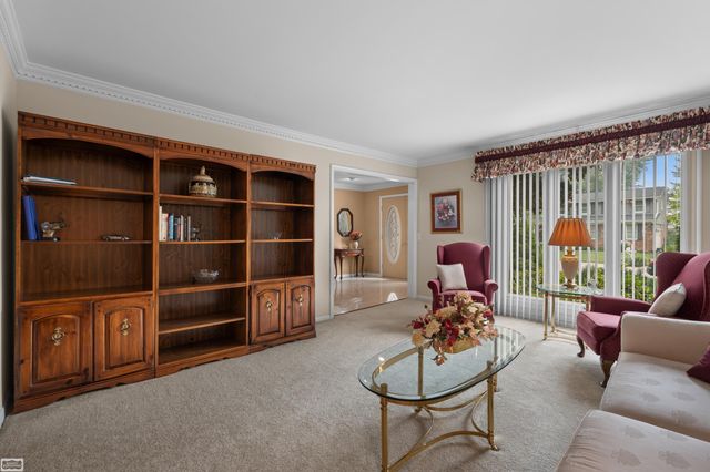 885 Medinah Drive, Rochester Hills, MI 48309