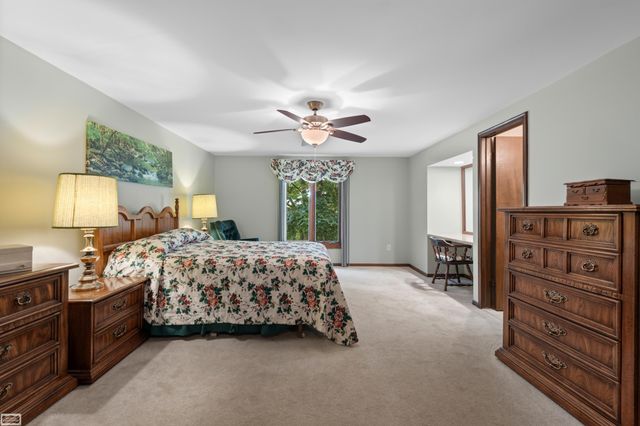 885 Medinah Drive, Rochester Hills, MI 48309