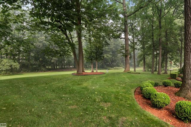 885 Medinah Drive, Rochester Hills, MI 48309