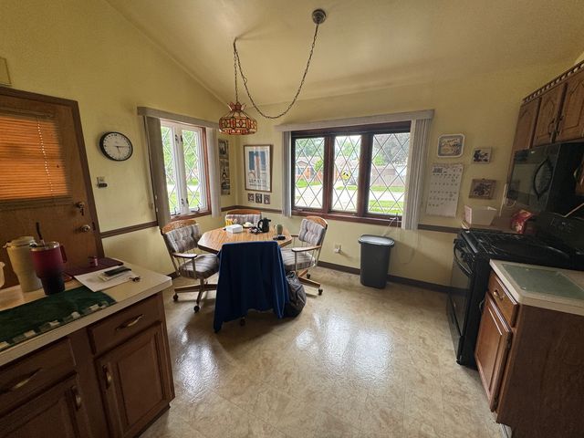 17329 Oconto Avenue, Tinley Park, IL 60477