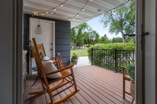 2849 Hickory Street N, Fargo, ND 58102