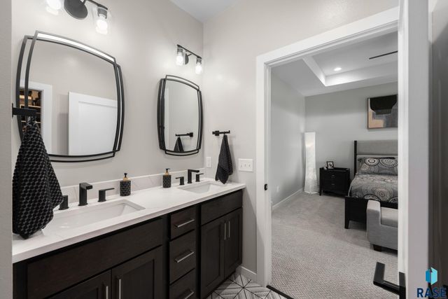 2400 W Trevi Pl Place, Sioux Falls, SD 57108